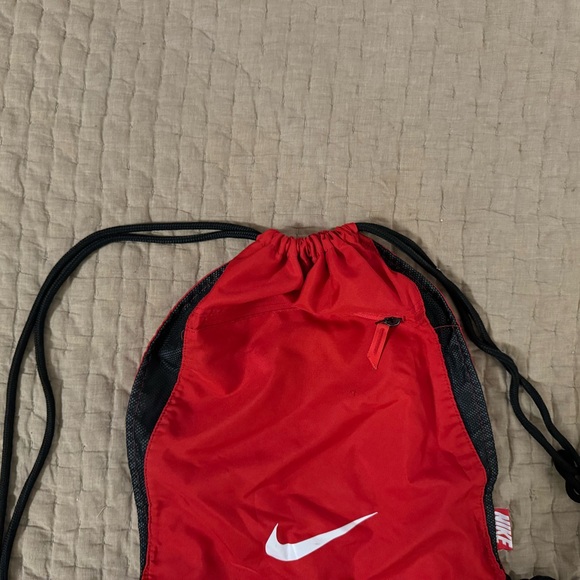 Nike Red Drawstring Bag - Picture 3 of 4